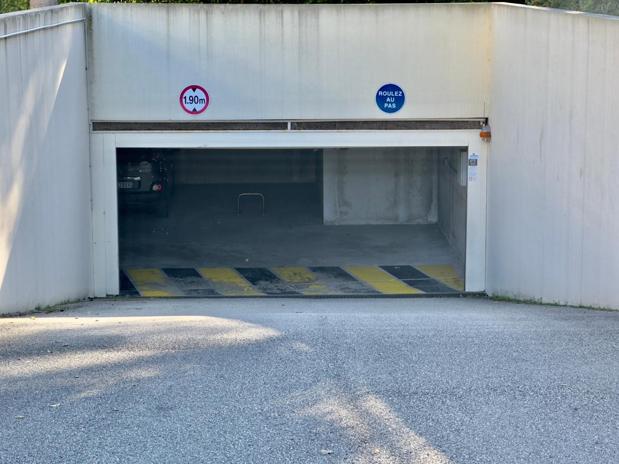 Regent Cote D'Azur Air-Conditioned, Pool, Garden & Parking Villeneuve-Loubet Exterior photo