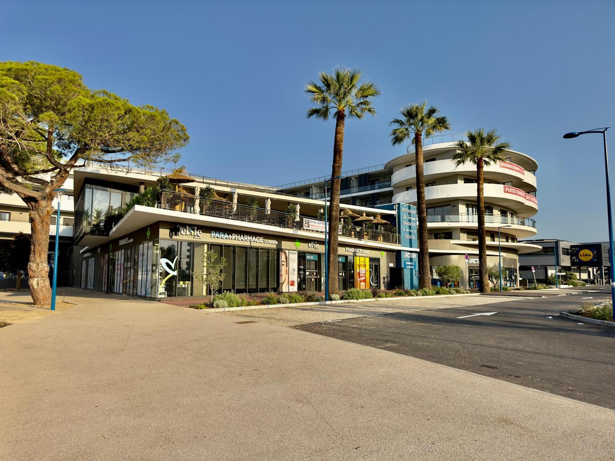 Regent Cote D'Azur Air-Conditioned, Pool, Garden & Parking Villeneuve-Loubet Exterior photo