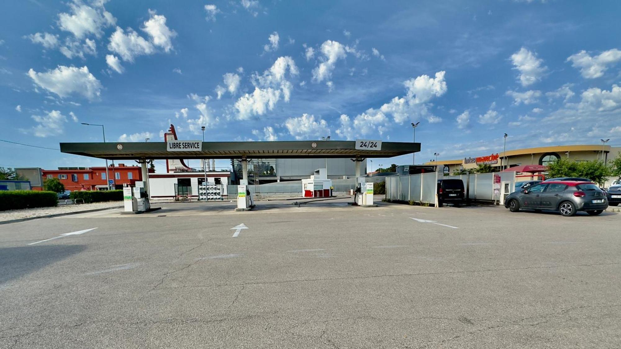 Regent Cote D'Azur Air-Conditioned, Pool, Garden & Parking Villeneuve-Loubet Exterior photo